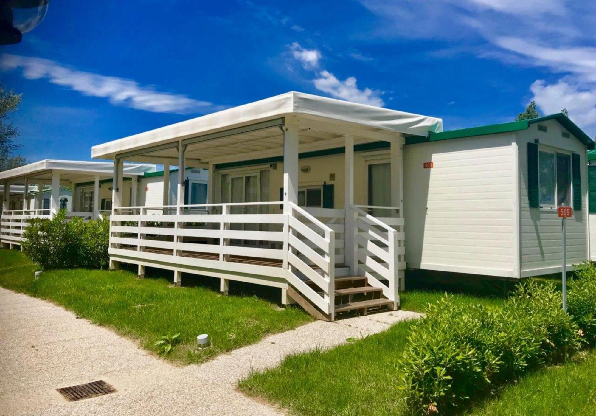 Isamar Holiday Village Ca Lino Camera foto Mobile homes in a campsite