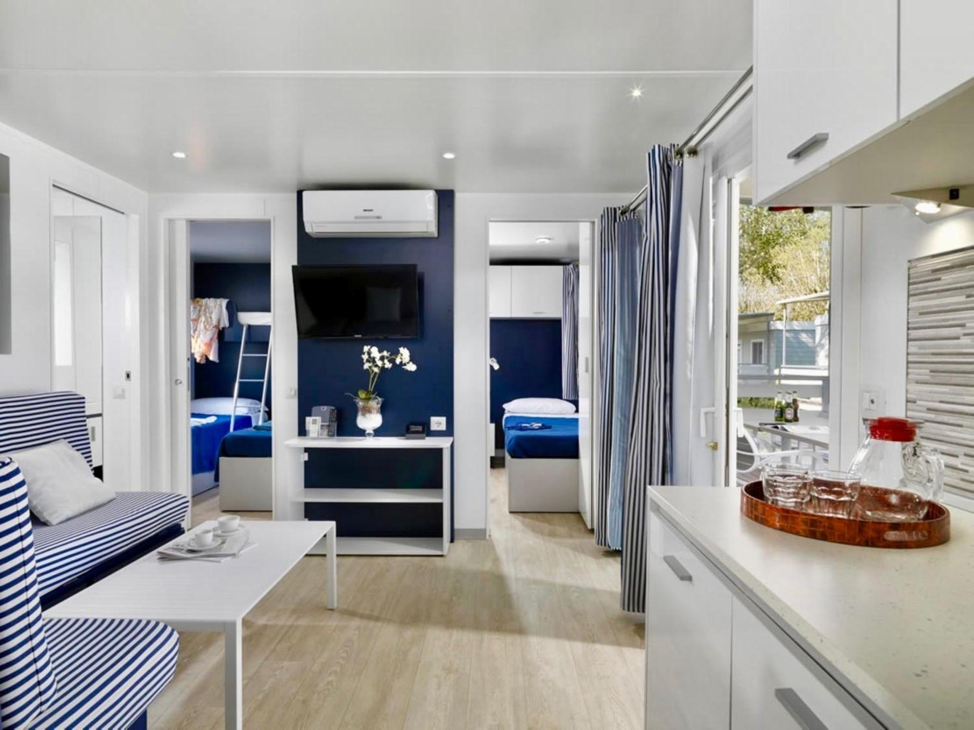 Isamar Holiday Village Ca Lino Esterno foto Interior of a mobile home